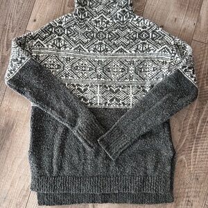 Merona Gray and White Turtleneck Sweater